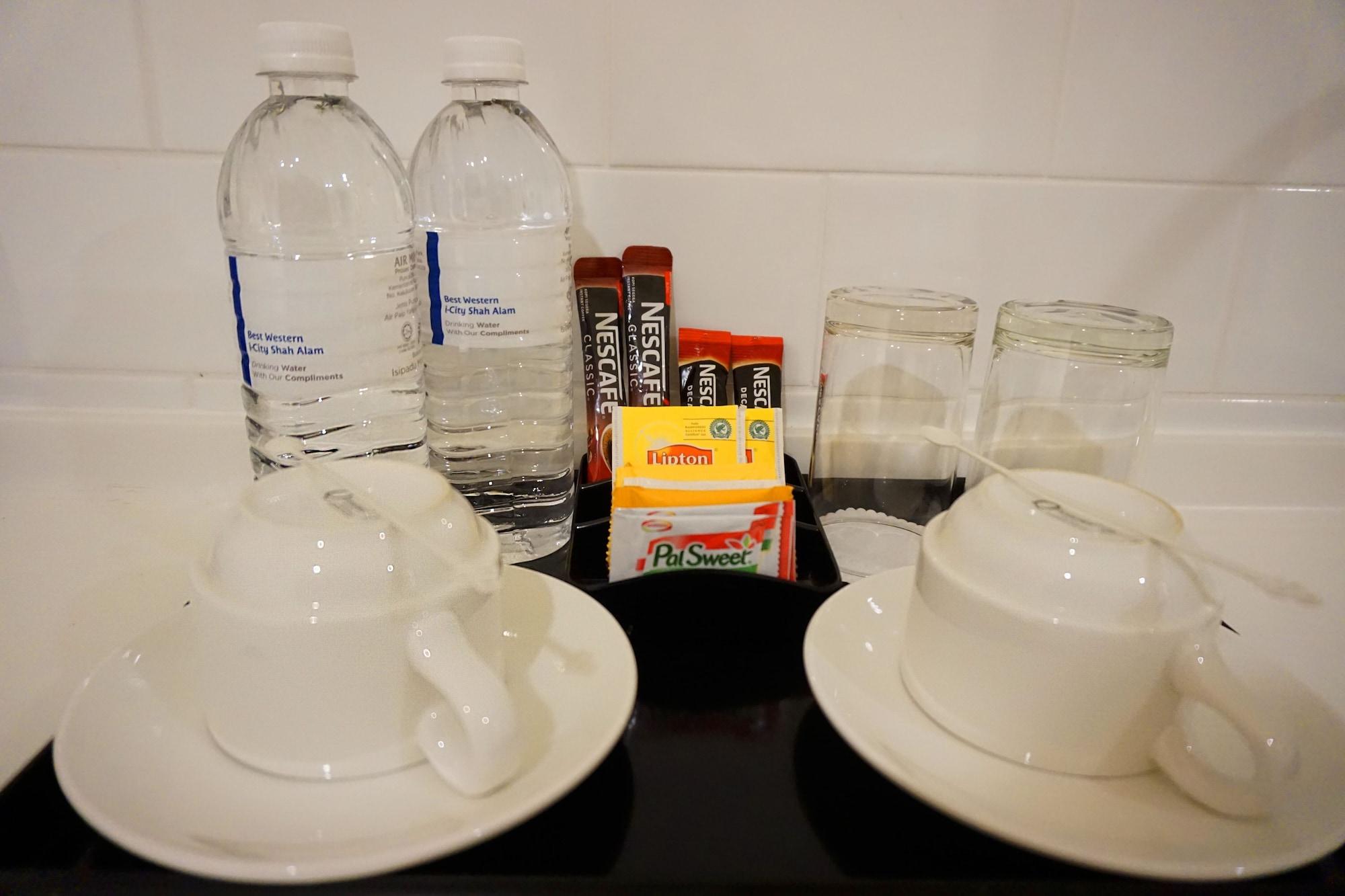 Wyndham Garden I-city Hotel 4*