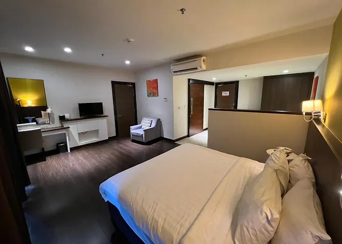 Wyndham Garden I-City