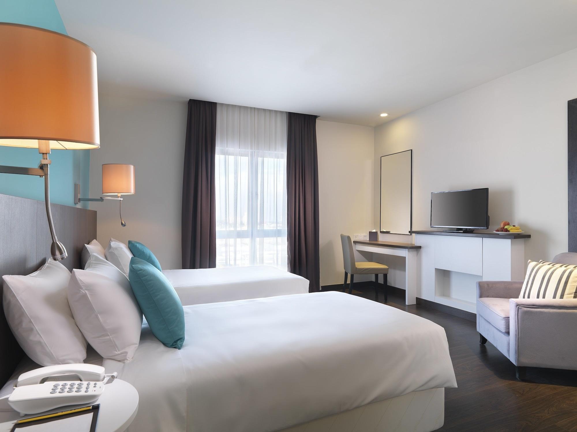 Wyndham Garden I-city 4*