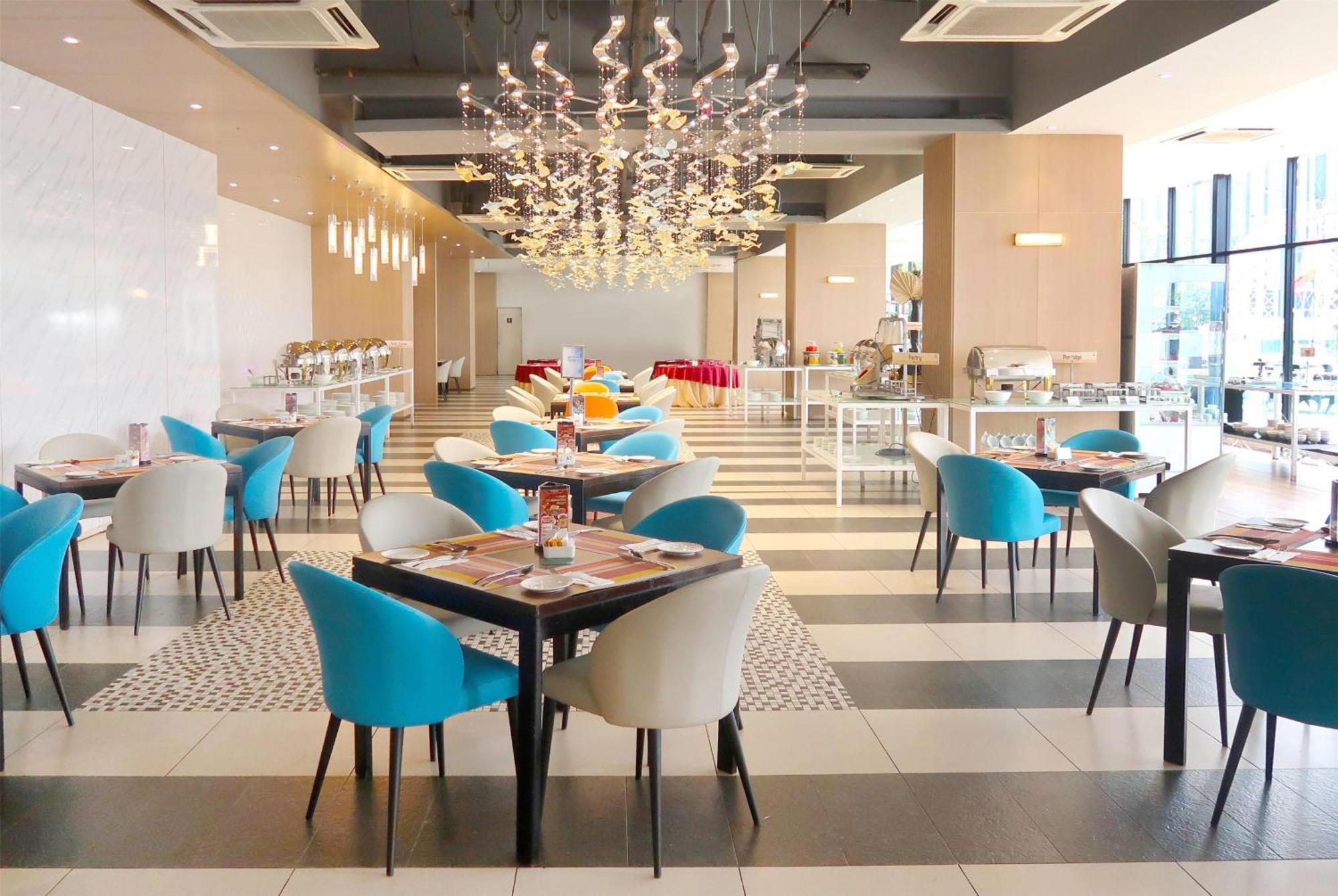 Wyndham Garden I-city